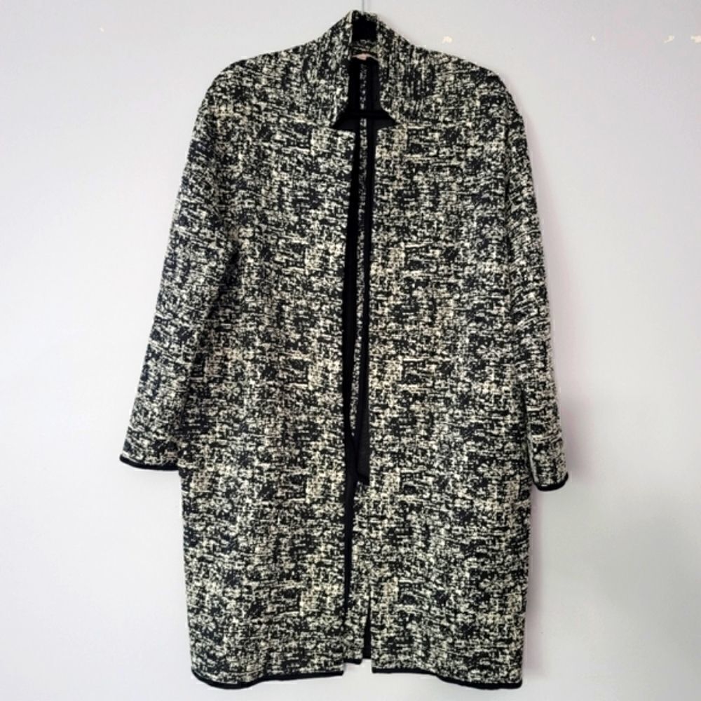 Philosophy black and white jacquard open front topper jacket large